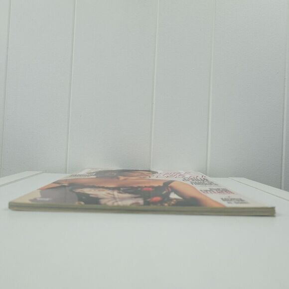 Elle Magazine August 2017 Emilia Clarke The Elleness Issue - Picture 6 of 6